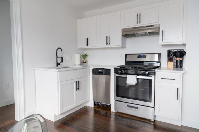 The Rise of Smart Kitchen Appliances: Embracing Technology in the Heart of the Home